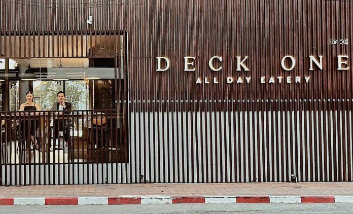 DECK ONE | ALL DAY EATERY